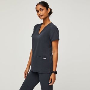 Figs Casma scrub top